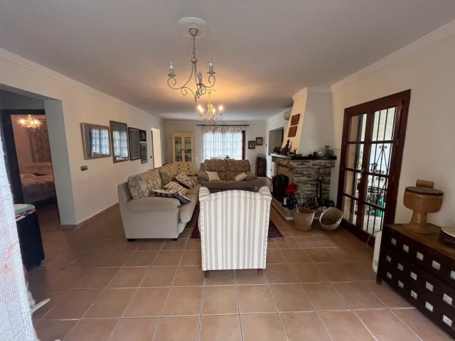 2 Sovrums Villa i Estepona