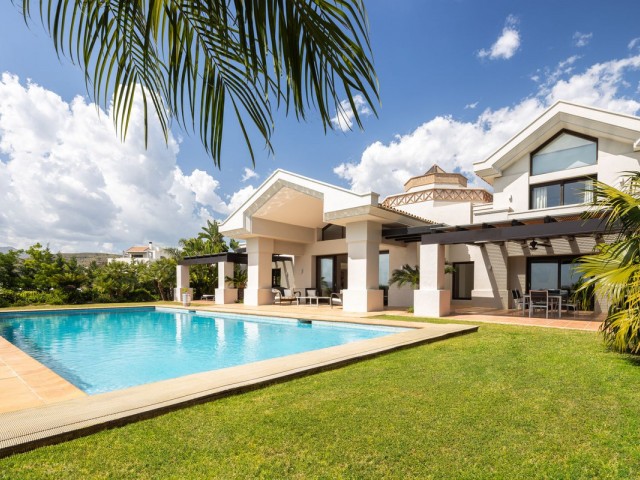 6 Soveroms Villa i Los Flamingos