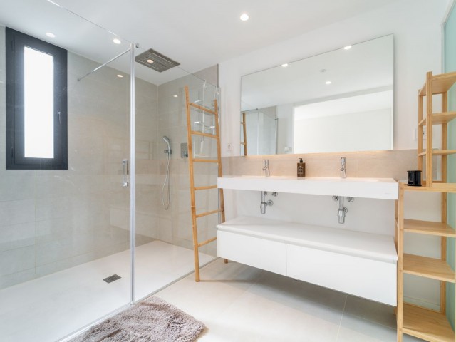 Apartamento con 3 Dormitorios  en Fuengirola