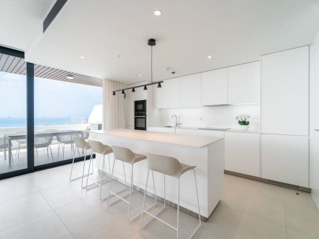 Apartamento con 3 Dormitorios  en Fuengirola