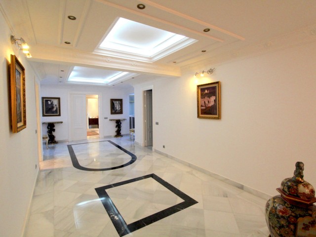 4 Schlafzimmer Apartment in Puerto Banús