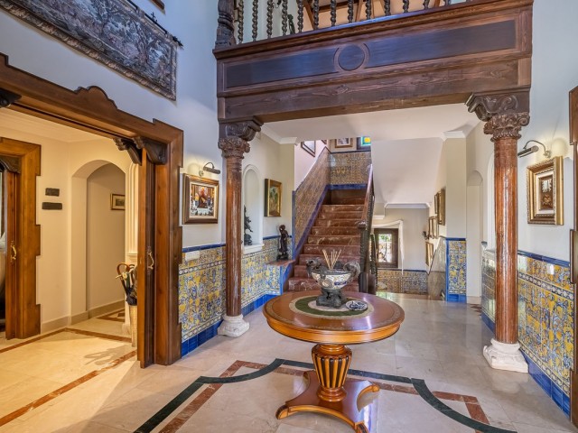 7 Makuuhuoneen Huvila Bahía de Marbella
