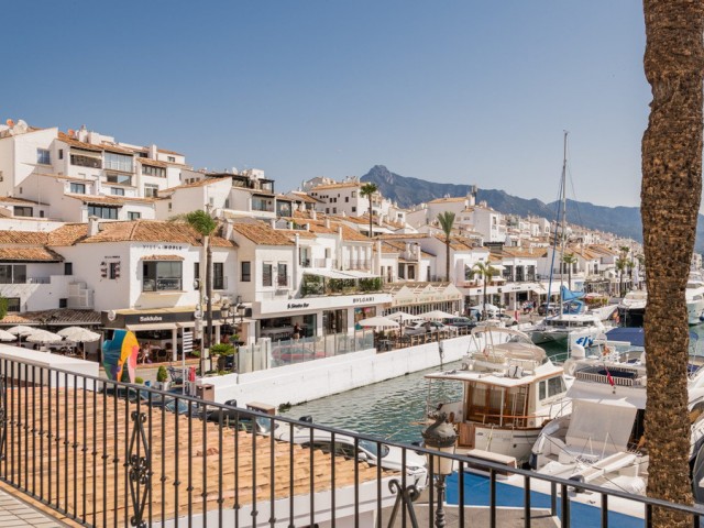 2 Makuuhuoneen Huoneisto Puerto Banús