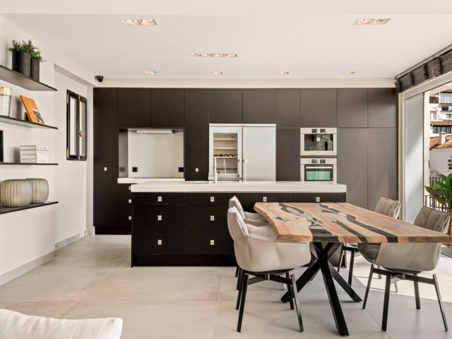 2 Bedrooms Apartment in Puerto Banús