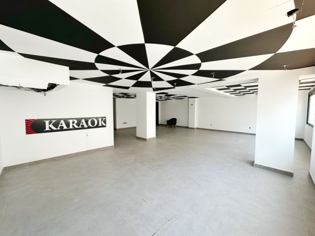 Commercial in Puerto Banús
