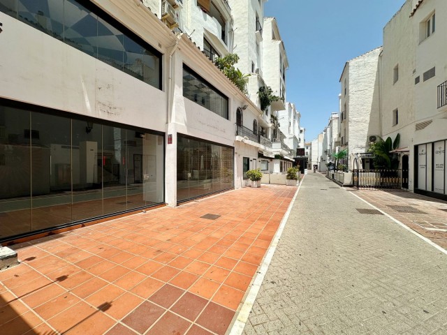 Commercieel in Puerto Banús