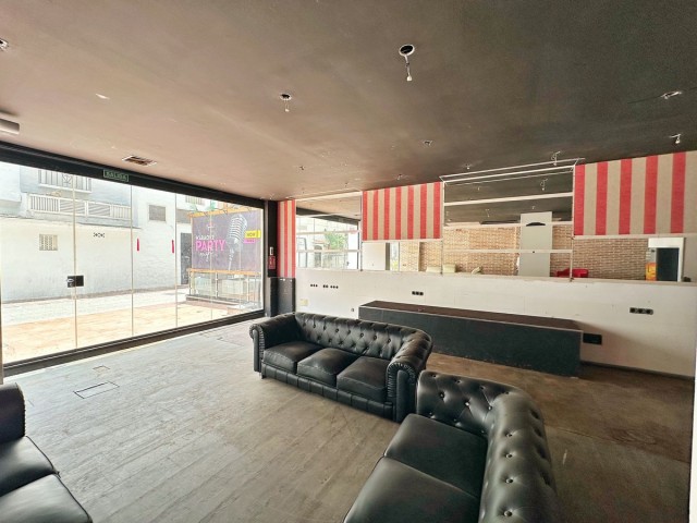 Commercieel in Puerto Banús