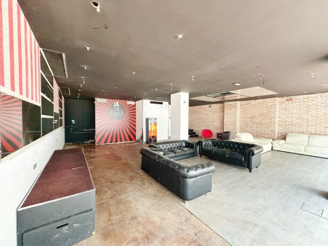 Commercieel in Puerto Banús