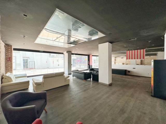 Commercieel in Puerto Banús