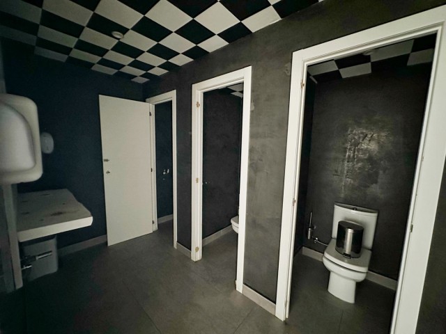 Commercieel in Puerto Banús