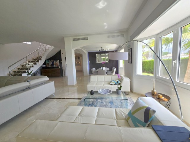4 Bedrooms Villa in La Cala Golf