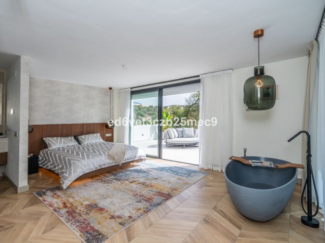 5 Schlafzimmer Villa in Nueva Andalucía