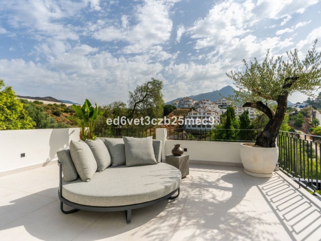 5 Schlafzimmer Villa in Nueva Andalucía
