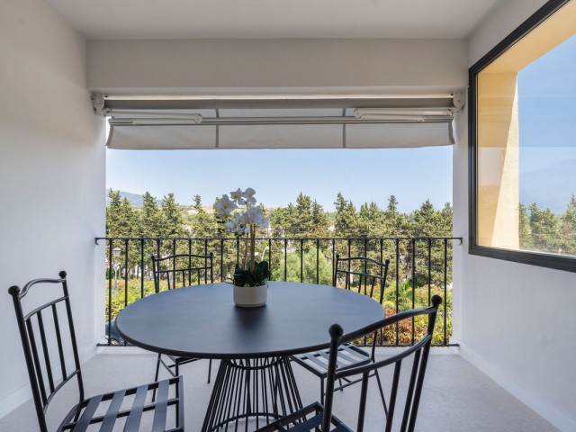 4 Schlafzimmer Reihenhaus in Nueva Andalucía