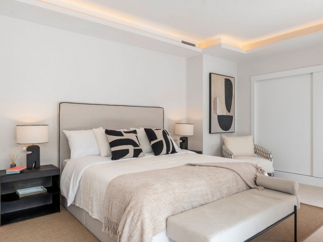 4 Schlafzimmer Reihenhaus in Nueva Andalucía