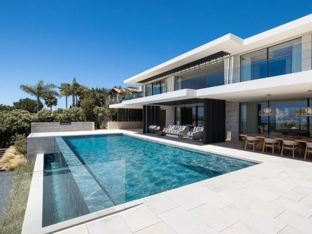 6 Soveroms Villa i Sotogrande