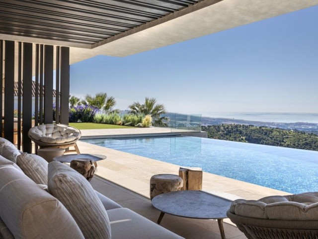 6 Soveroms Villa i Sotogrande
