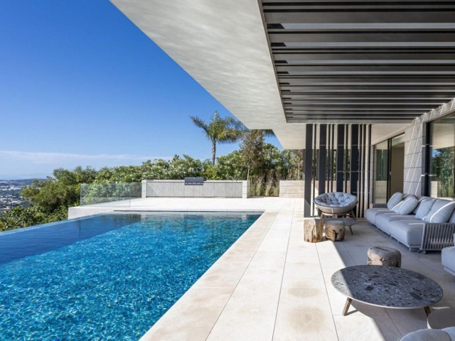 6 Soveroms Villa i Sotogrande