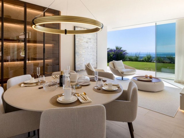6 Soveroms Villa i Sotogrande