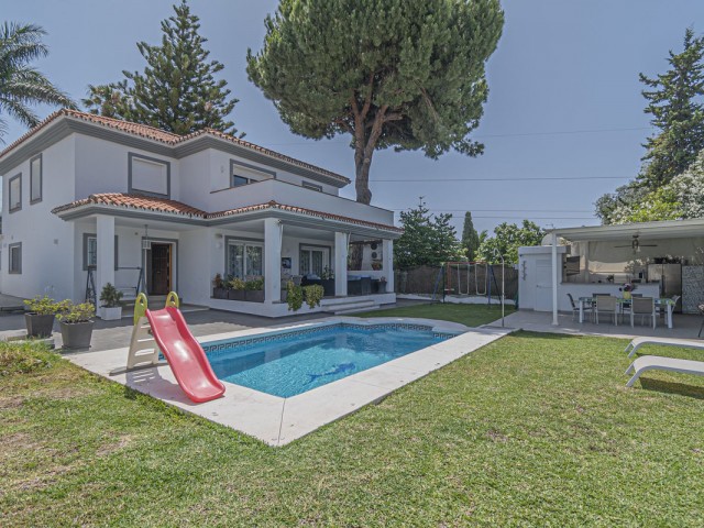 5 Slaapkamer Villa in San Pedro de Alcántara