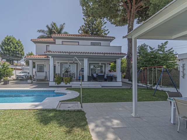 5 Slaapkamer Villa in San Pedro de Alcántara