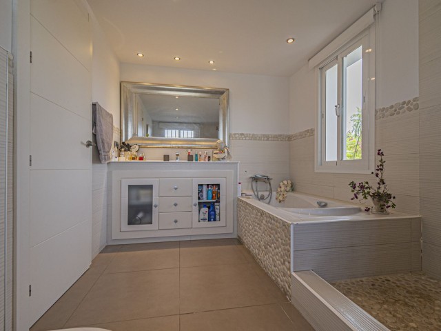 5 Slaapkamer Villa in San Pedro de Alcántara