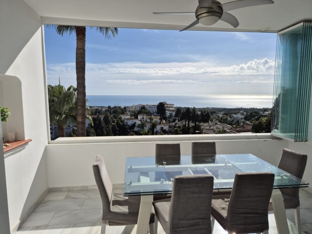 4 Bedrooms Apartment in Calahonda
