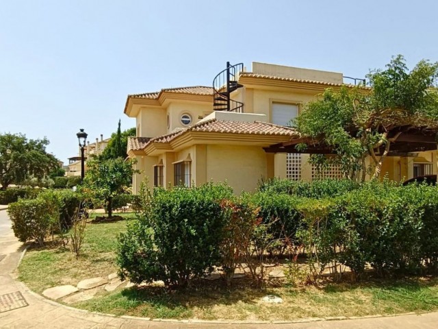 3 Soveroms Villa i San Roque Club