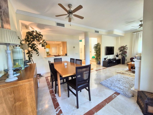 Villa avec 3 Chambres  à San Roque Club