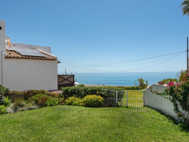 4 Makuuhuoneen Huvila Estepona