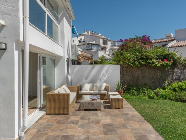 4 Makuuhuoneen Huvila Estepona