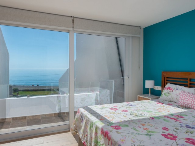 4 Makuuhuoneen Huvila Estepona