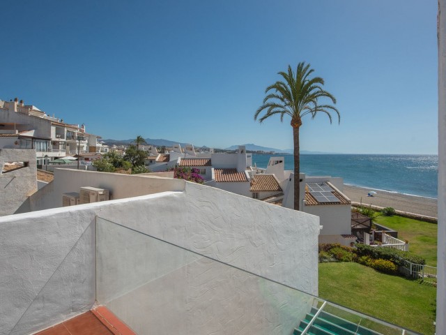 4 Makuuhuoneen Huvila Estepona
