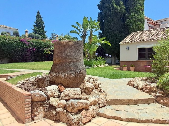 Villa avec 6 Chambres  à Marbella