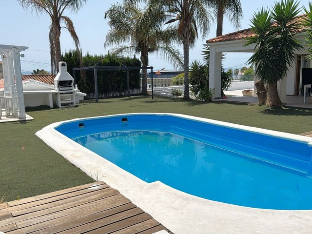 3 Sovrums Villa i Estepona