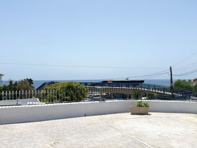 3 Sovrums Villa i Estepona