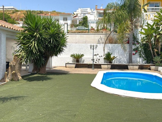 3 Sovrums Villa i Estepona