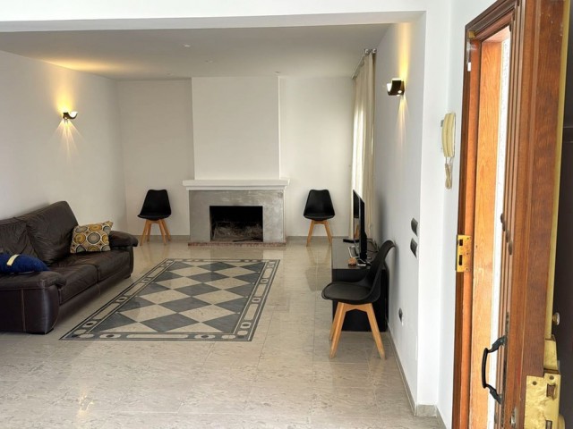 3 Sovrums Villa i Estepona