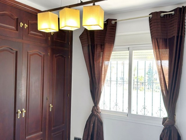 3 Sovrums Villa i Estepona