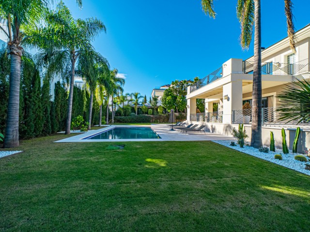 6 Schlafzimmer Villa in Los Flamingos