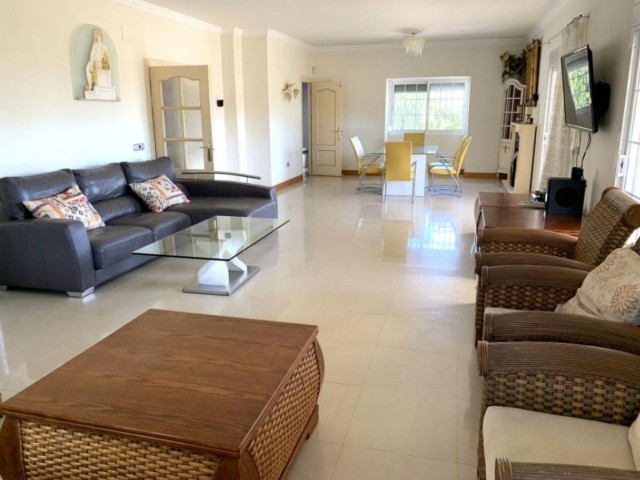 5 Makuuhuoneen Huvila Mijas Golf