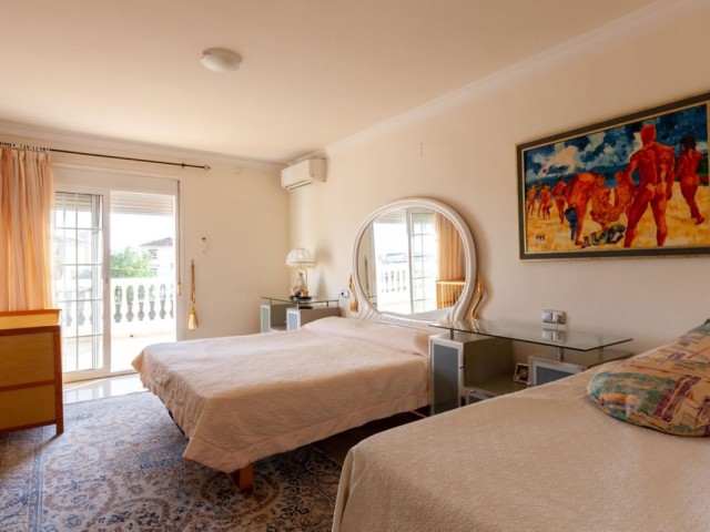 5 Makuuhuoneen Huvila Mijas Golf