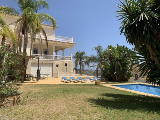 5 Makuuhuoneen Huvila Mijas Golf