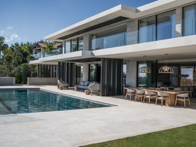 5 Soveroms Villa i Sotogrande