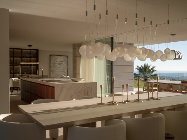 5 Soveroms Villa i Sotogrande