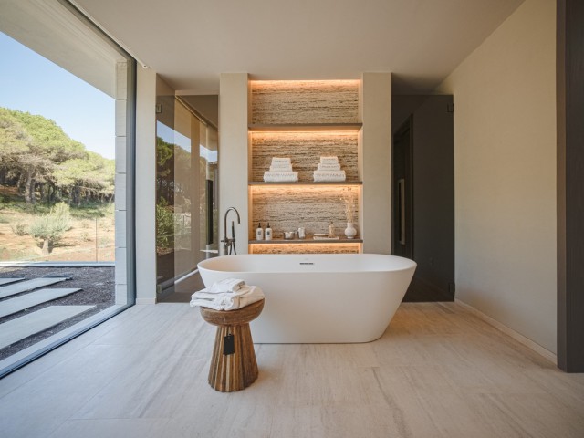 5 Soveroms Villa i Sotogrande
