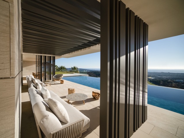 5 Soveroms Villa i Sotogrande