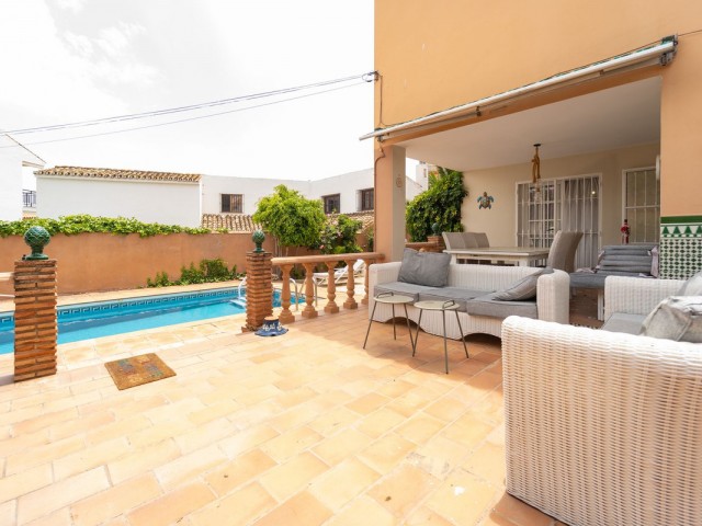 Villa con 4 Dormitorios  en Fuengirola