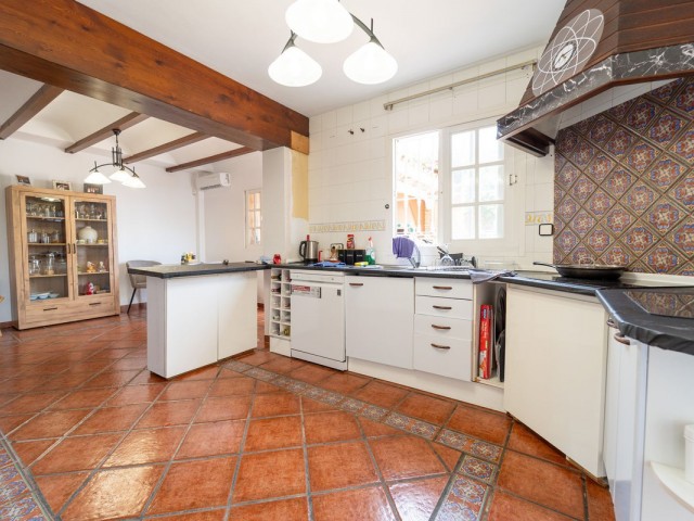 Villa con 4 Dormitorios  en Fuengirola