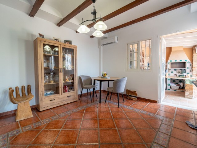 Villa con 4 Dormitorios  en Fuengirola